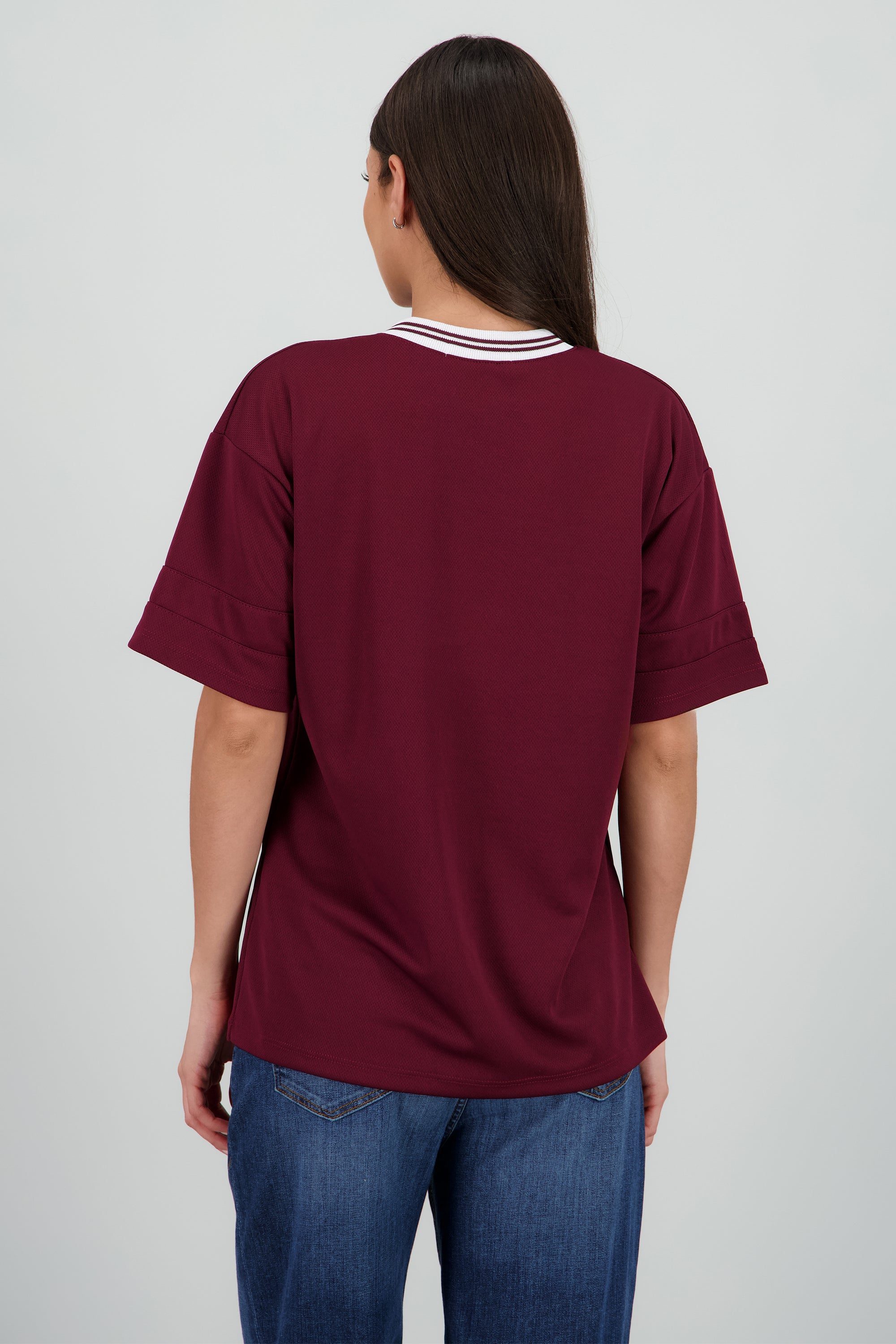 Playera oversize estampado numero CIRUELA
