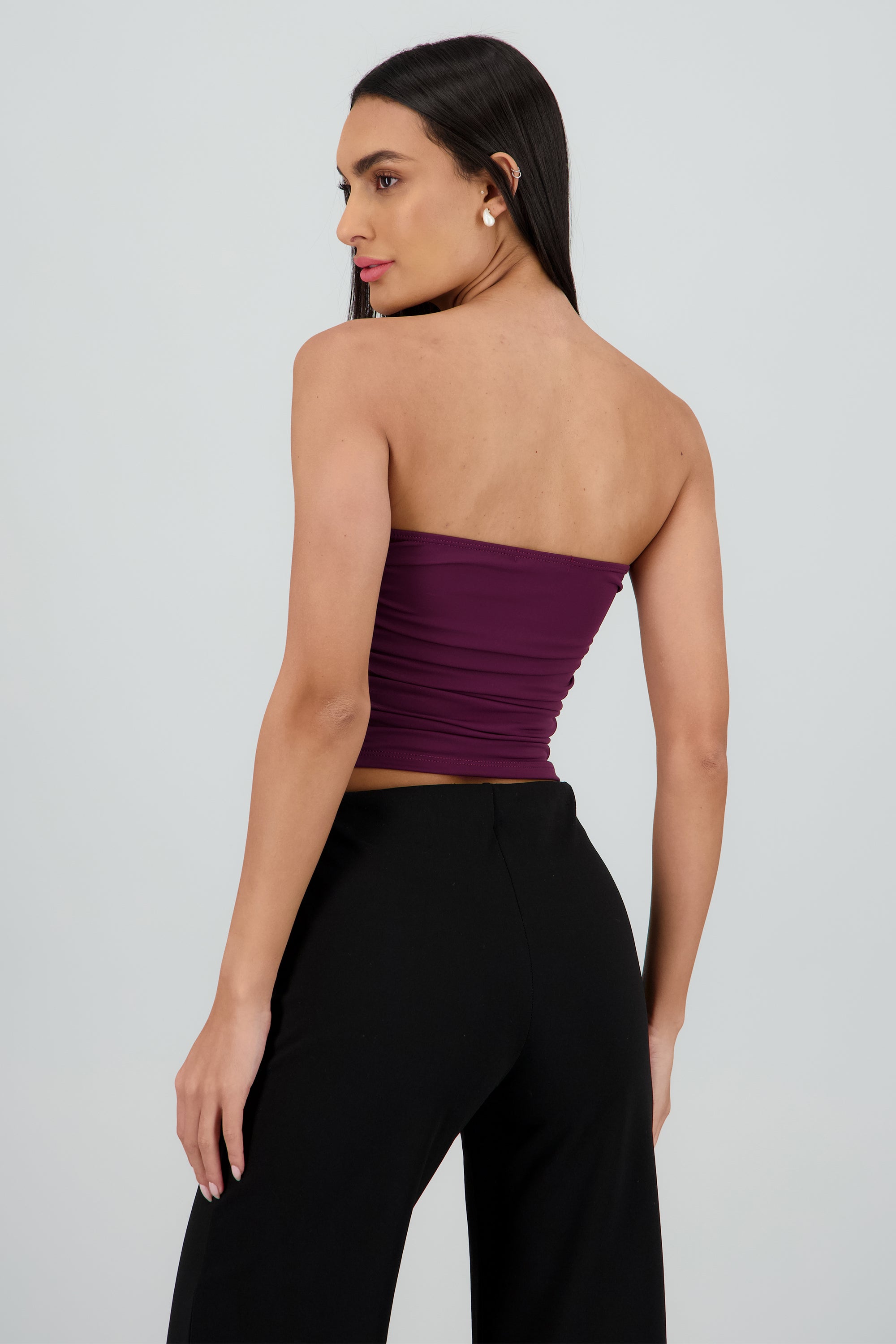 Top tubo strapless drapeado CIRUELA