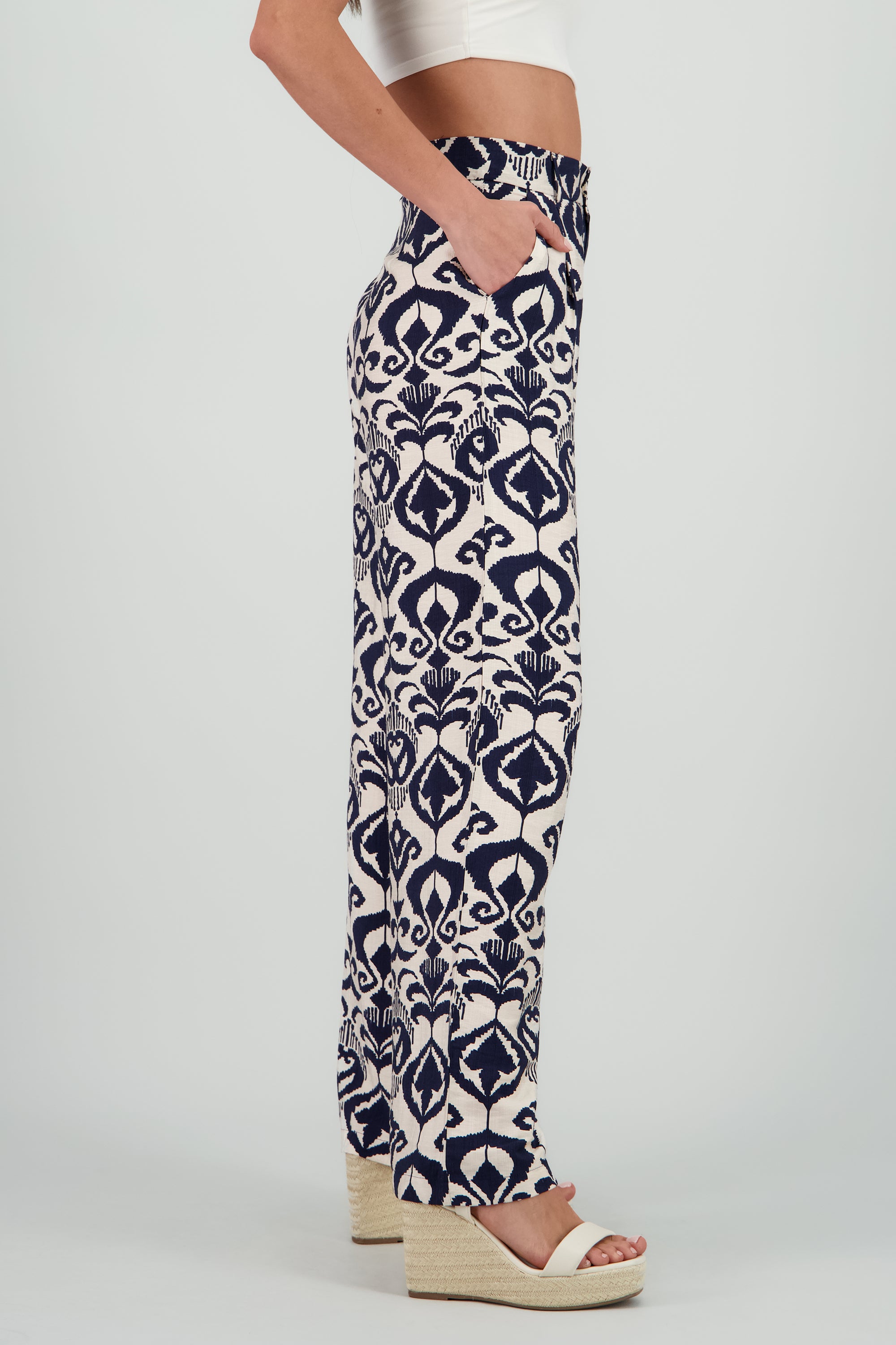 Pantalon con estampado y pinzas MARINO COMBO
