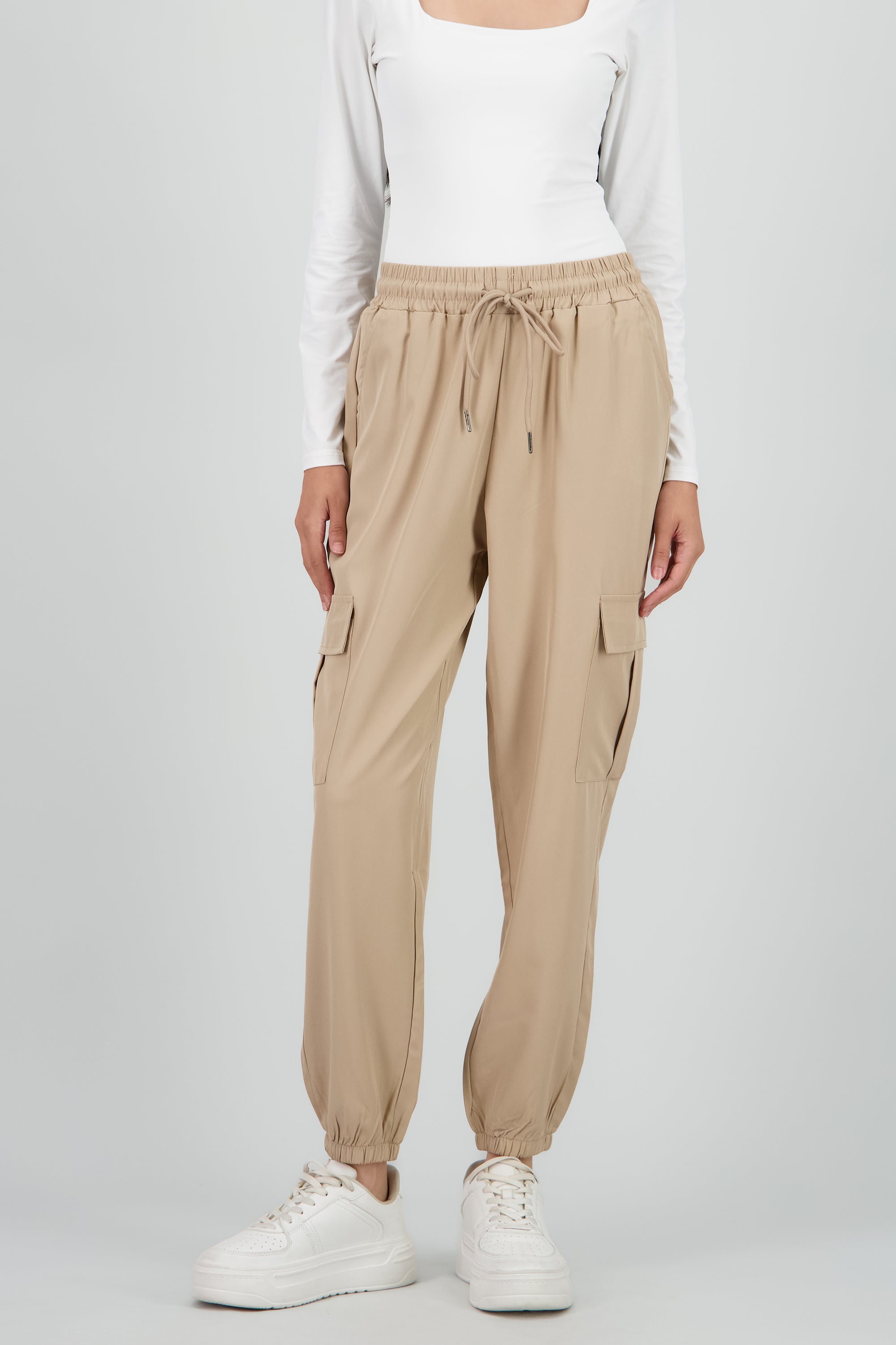Pantalón Cargo Monocolor Bolsas ARENA