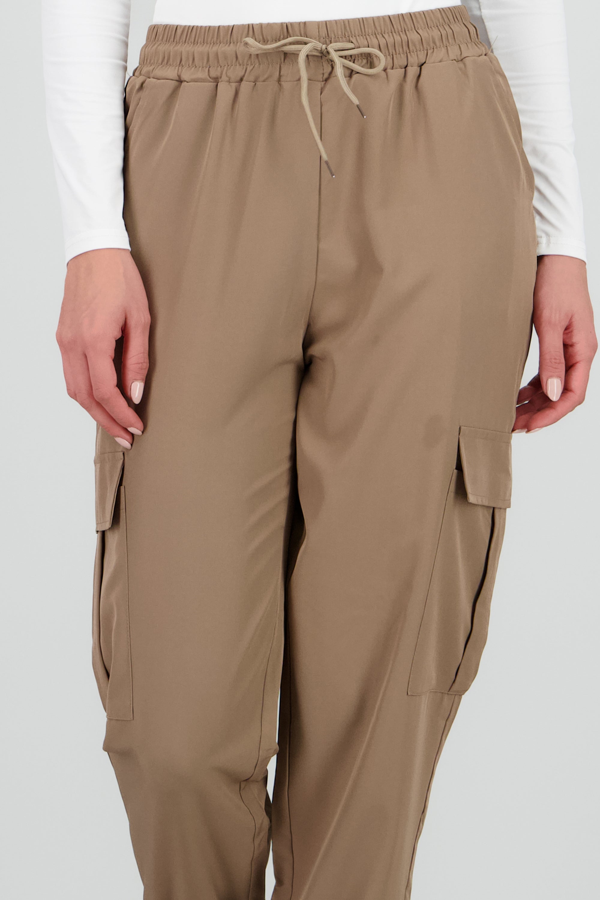 Pantalón Cargo Monocolor Bolsas CHOCOLATE