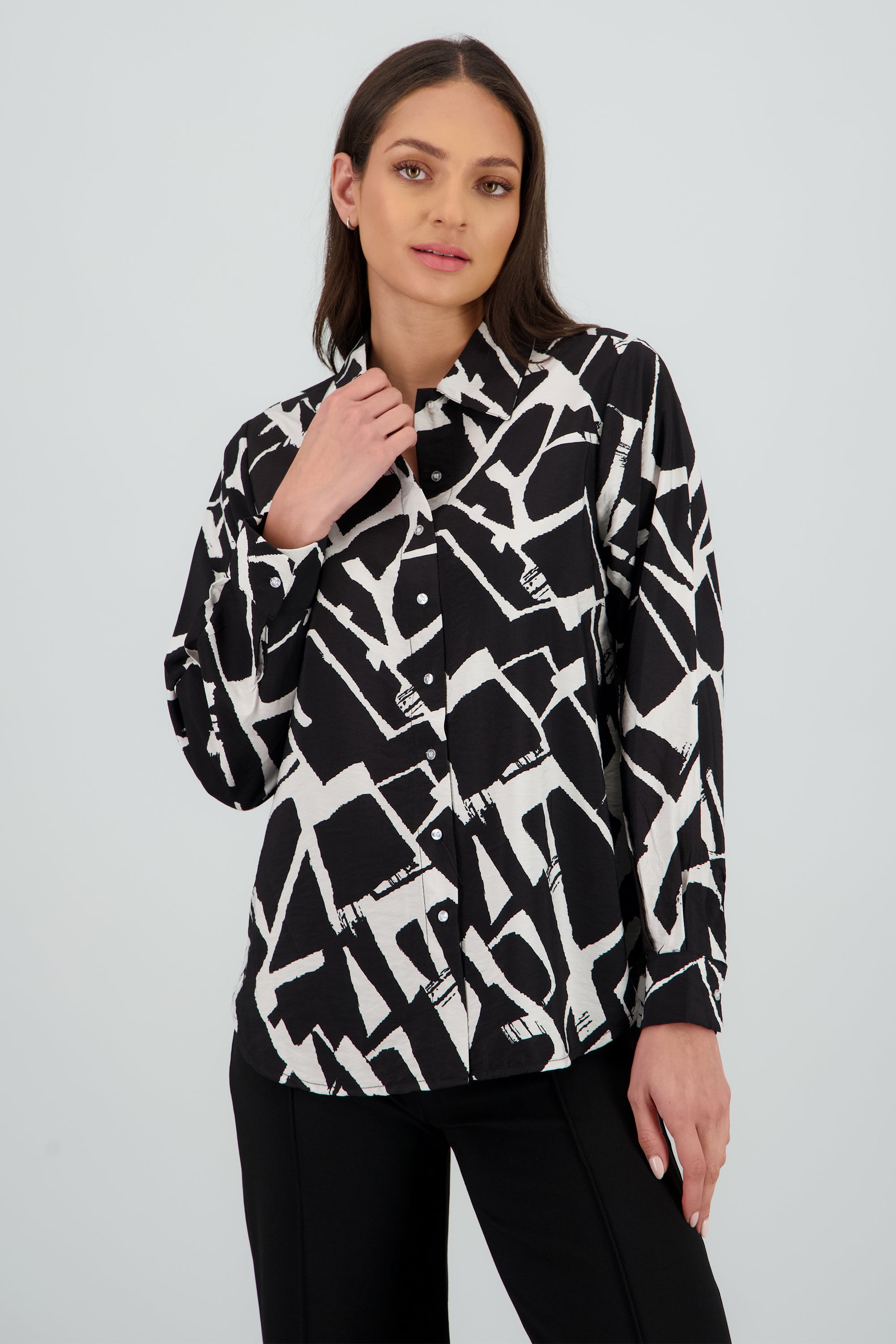Camisa manga larga estampada NEGRO COMBO
