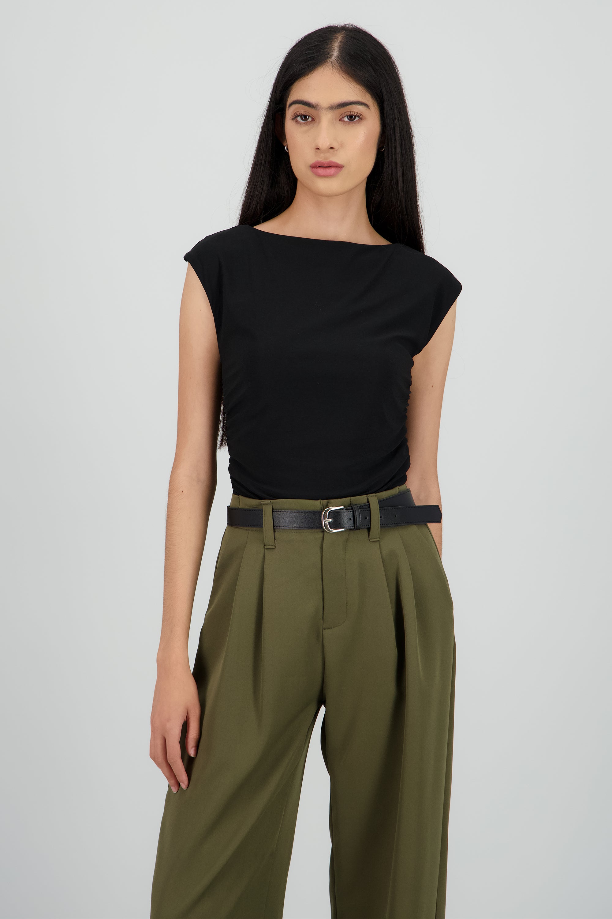 Bodysuit sin manga cuello barco NEGRO
