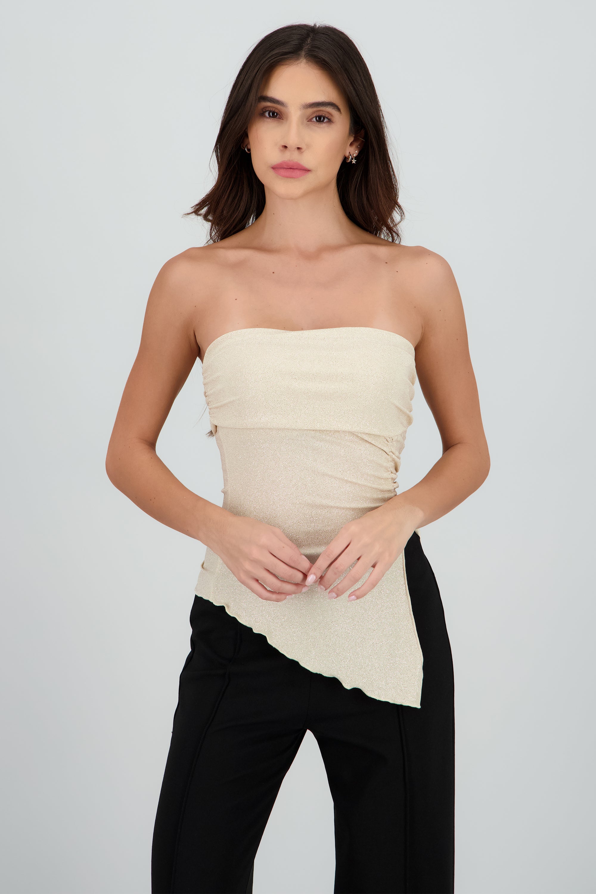 Top bandeau brillos detalle fruncido asimetrico TAUPE