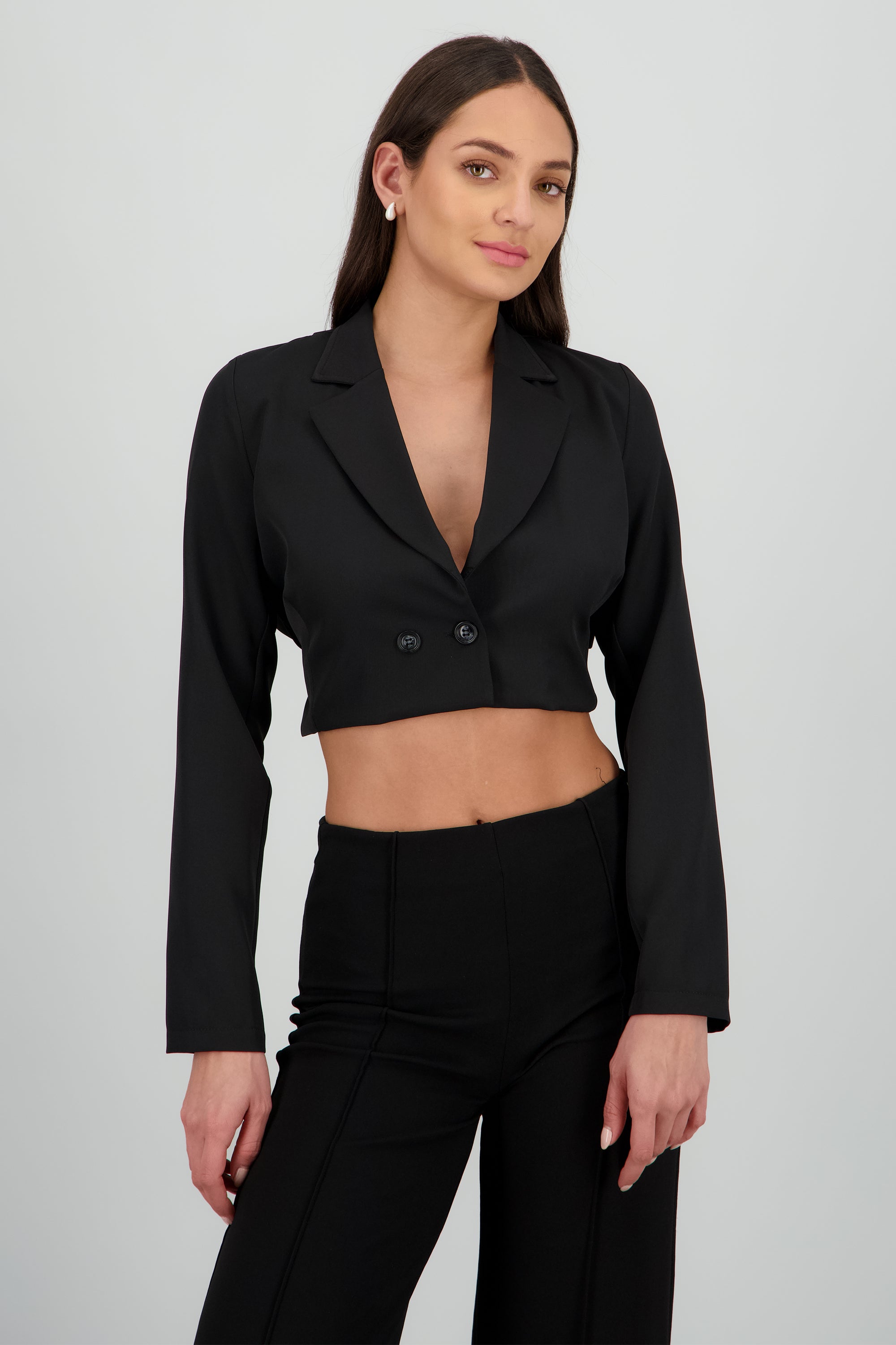 Blazer crop detalle abertura espalda NEGRO