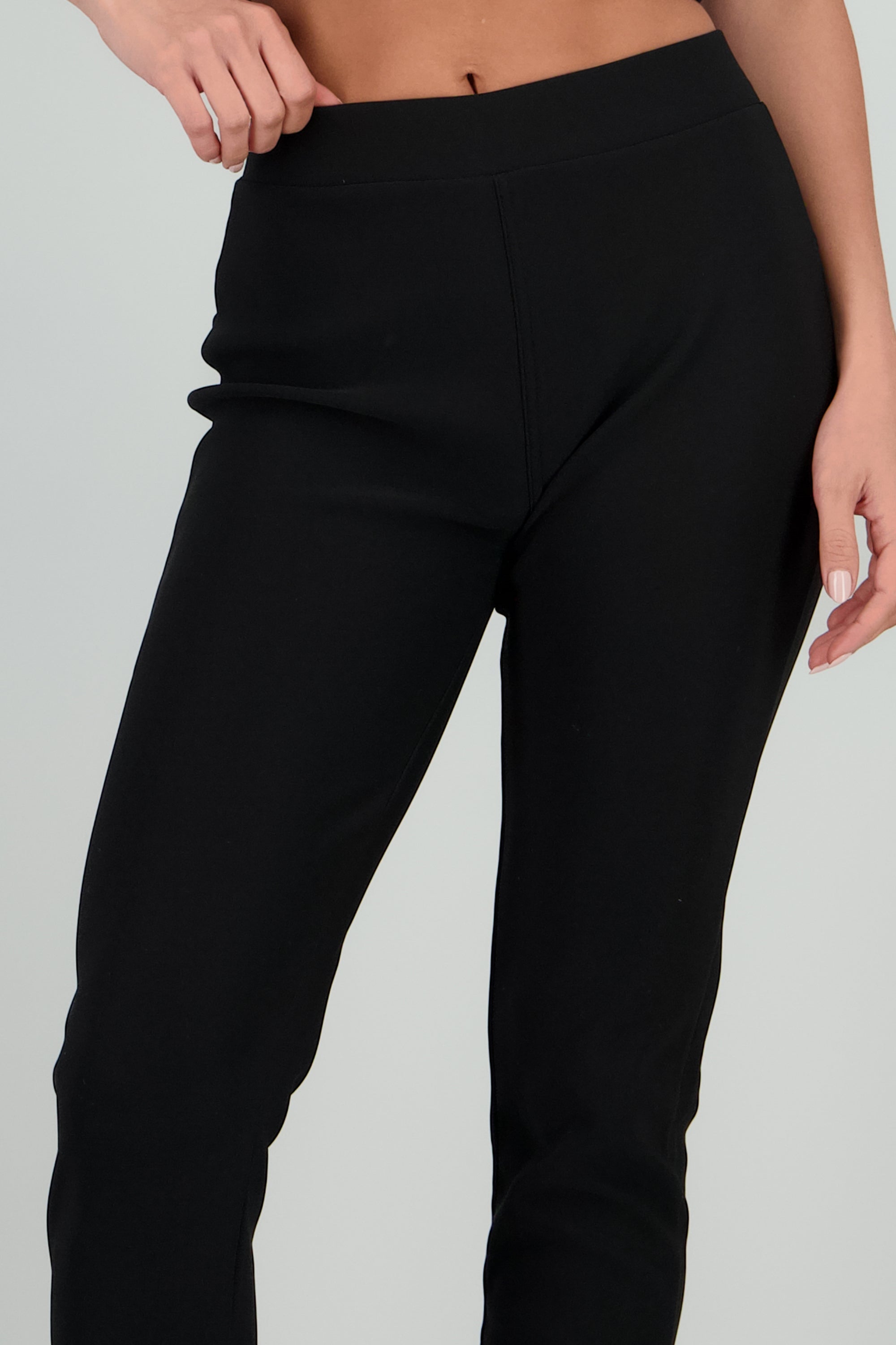 Pantalon liso NEGRO