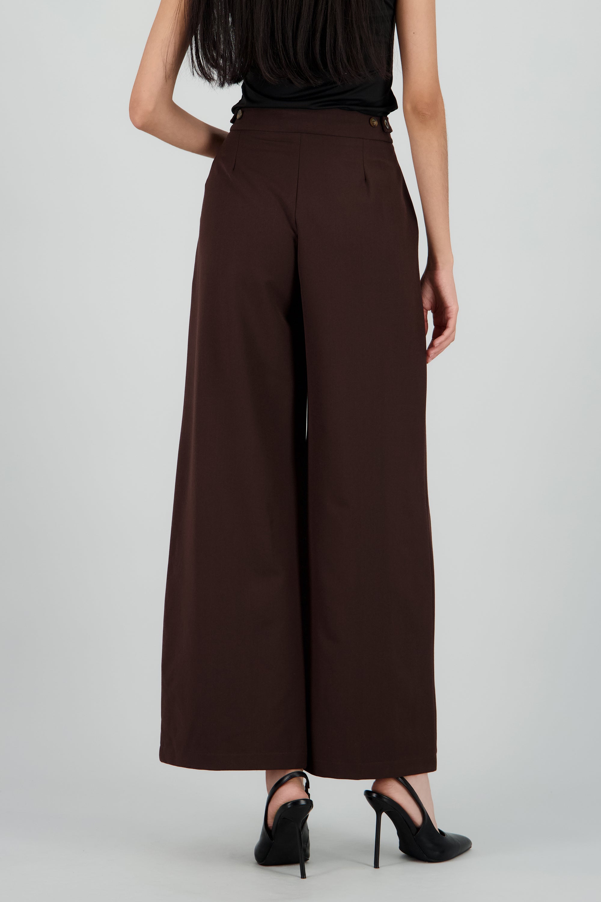 Pantalon amplio pretina detalle ajustadores CHOCOLATE