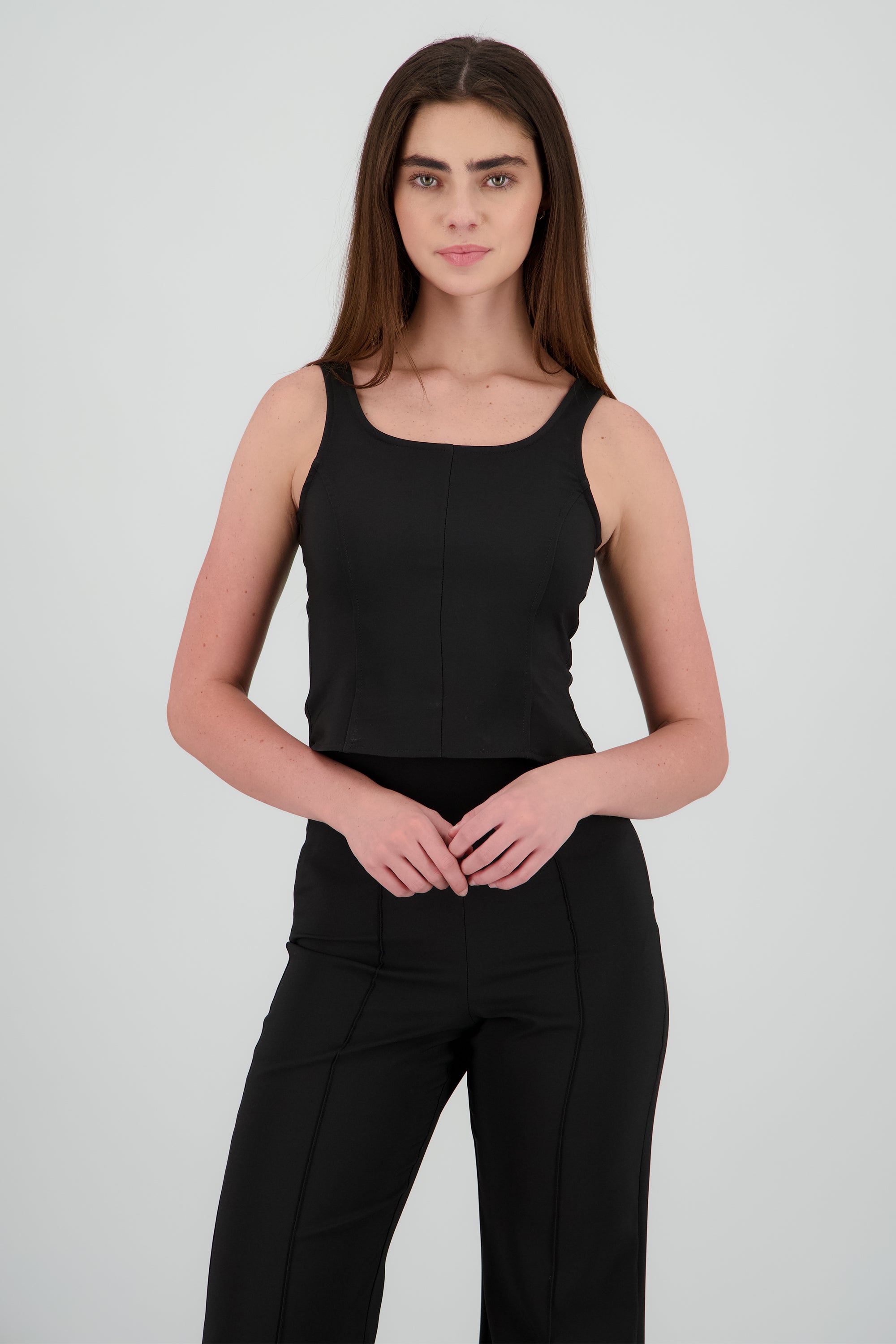 Top tirantes detalle cortes NEGRO