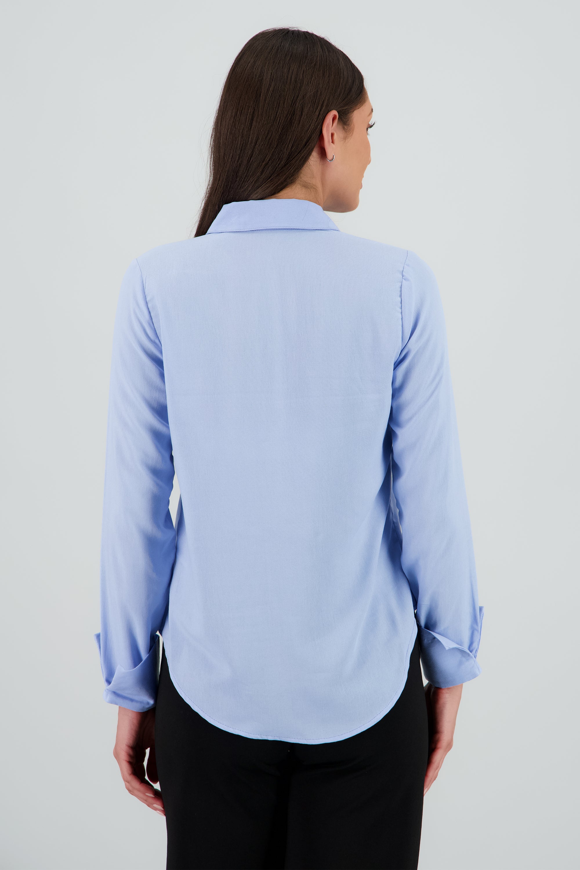 Camisa lisa manga larga detalle botones AZUL PASTEL