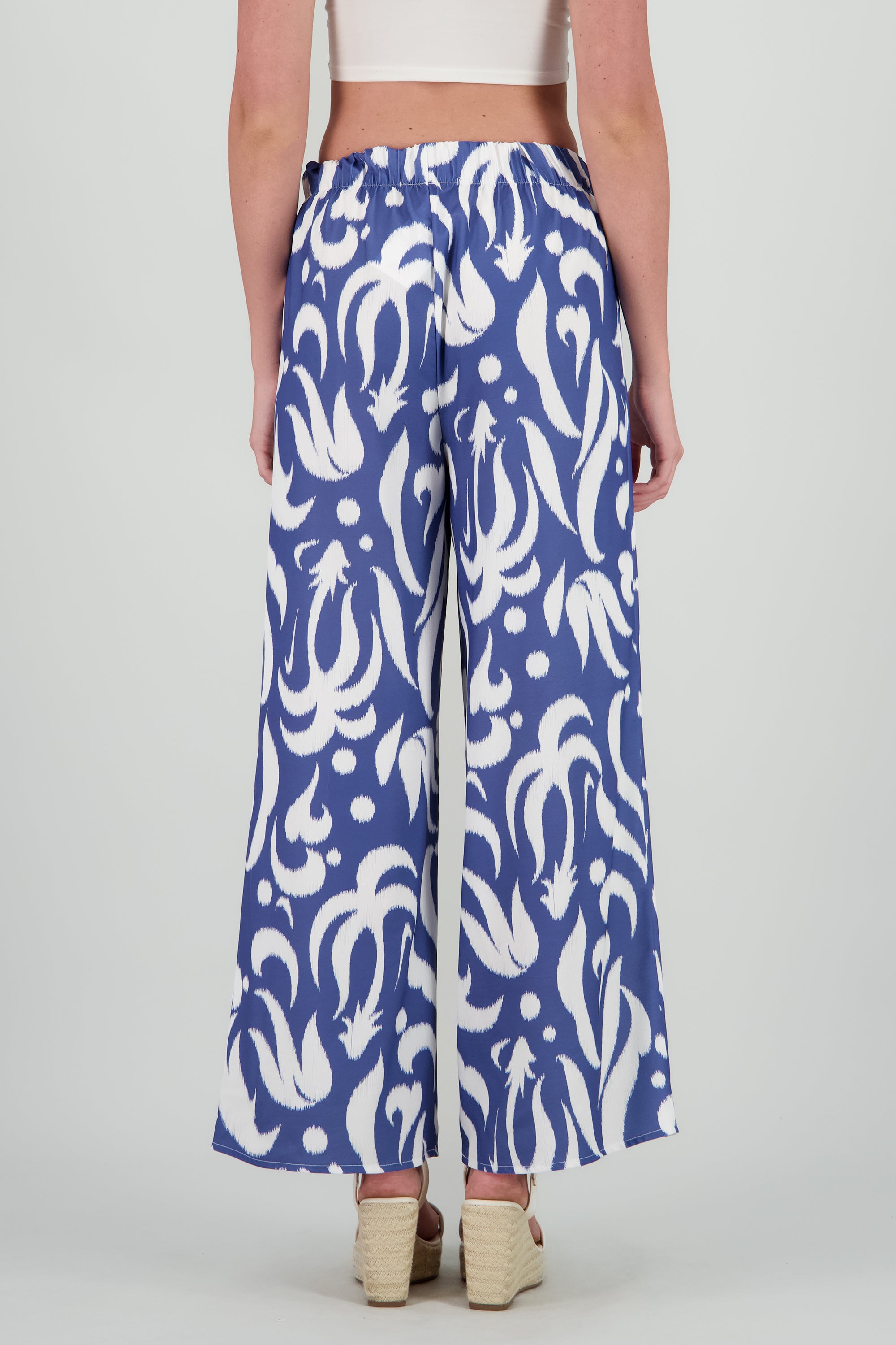 Pantalon amplio estampado tropical AZUL COMBO