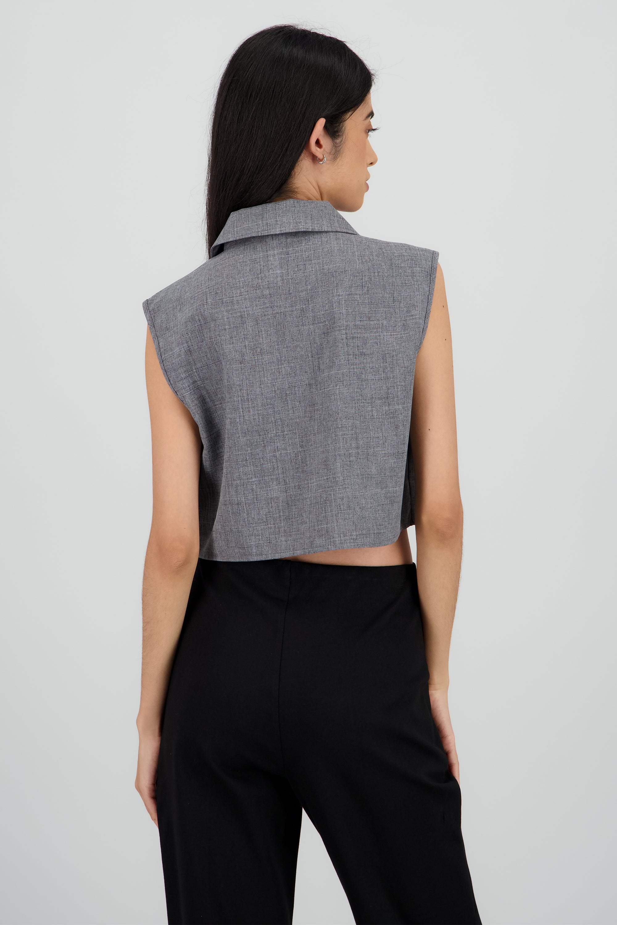 Chaleco boxy GRIS OBSCURO