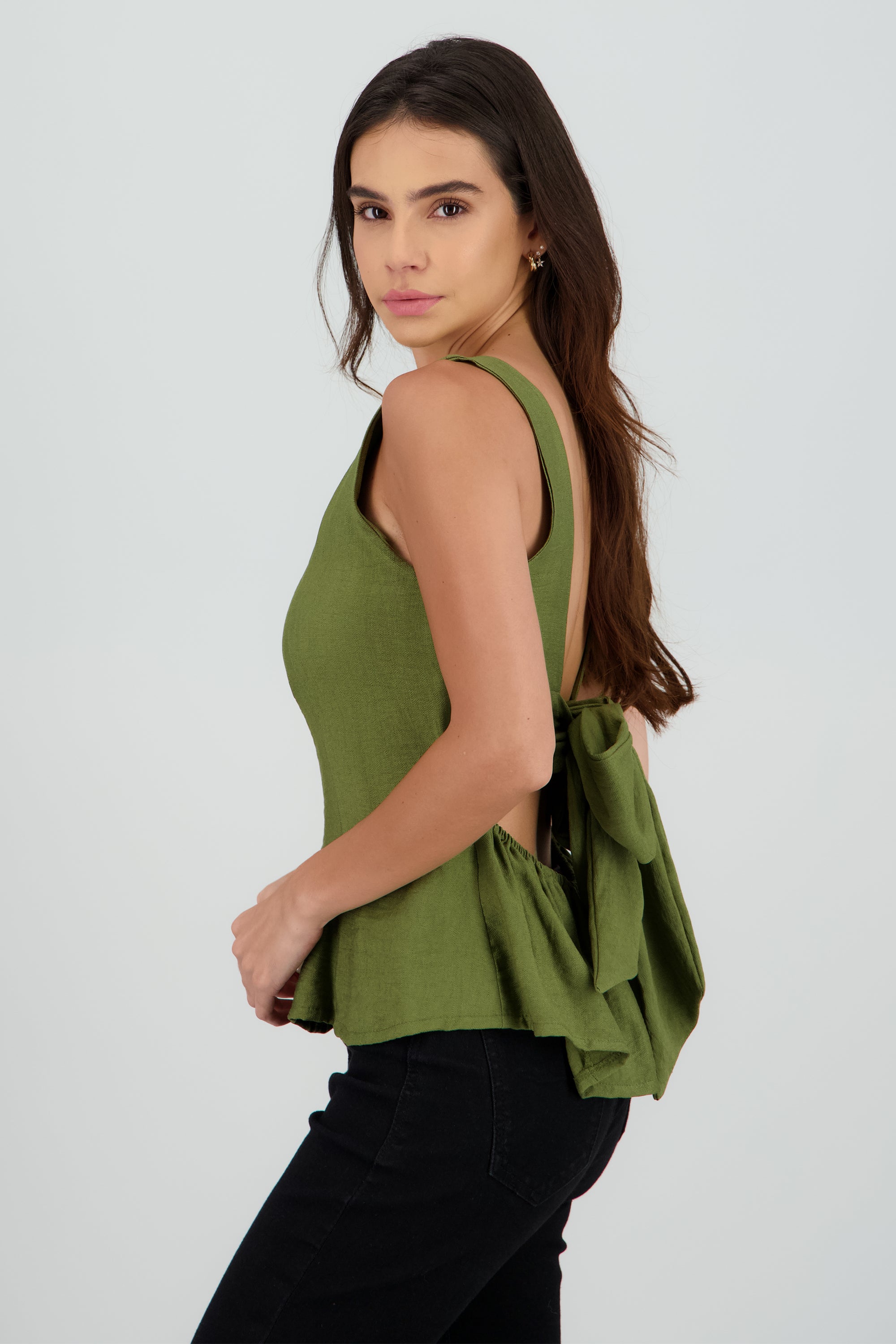 Blusa sin mangas detalle moño en espalda OLIVO
