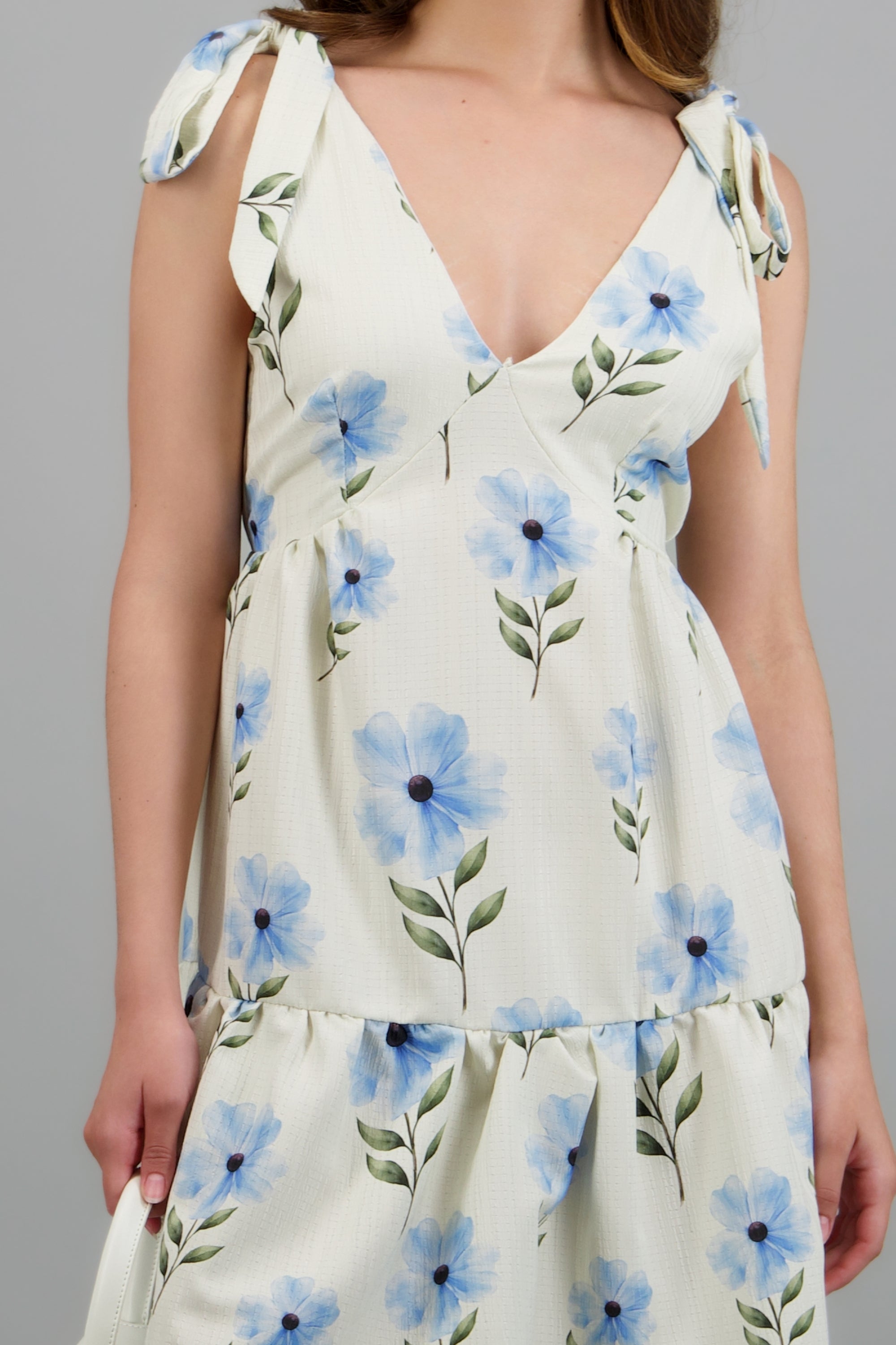 Vestido escote v detalle moños BLANCO COMBO